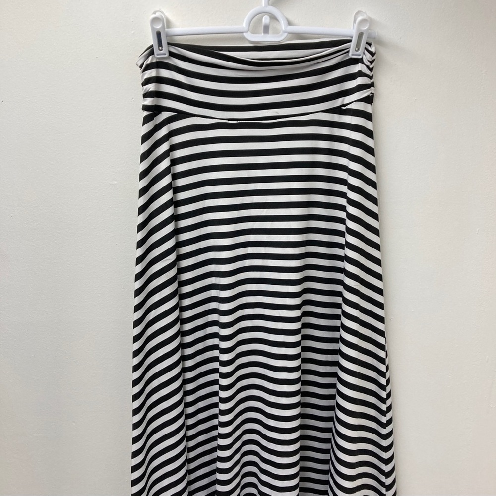 jonathan martin Black and White Striped Maxi Skirt - Picture 2 of 5
